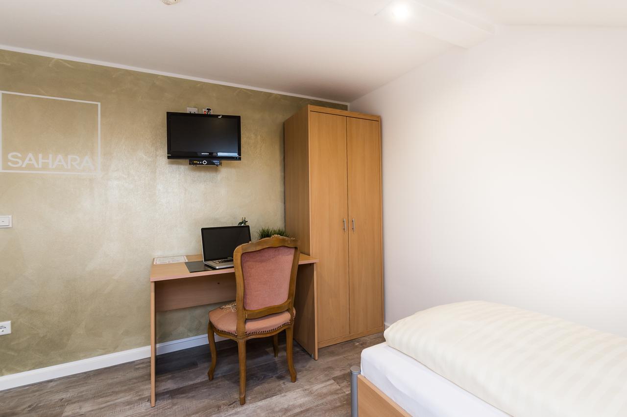 Hotel Rave Фелен Екстер'єр фото